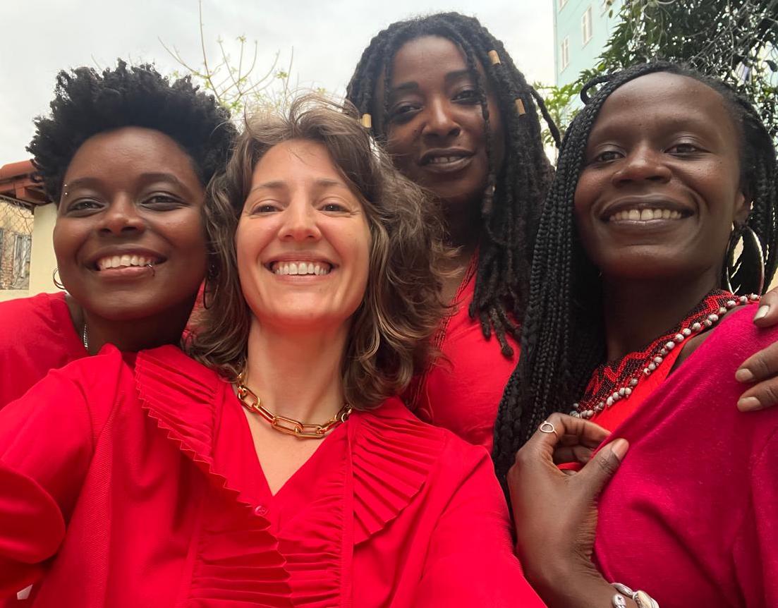revistaprosaversoearte.com - Espetáculo 'Irmãs', protagonizado por mulheres pretas estreia temporada na Arena do Sesc Copacabana