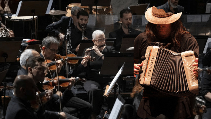 Teatro Cultura Artística recebe a Orquestra Brasil Jazz Sinfônica e Renato Borghetti