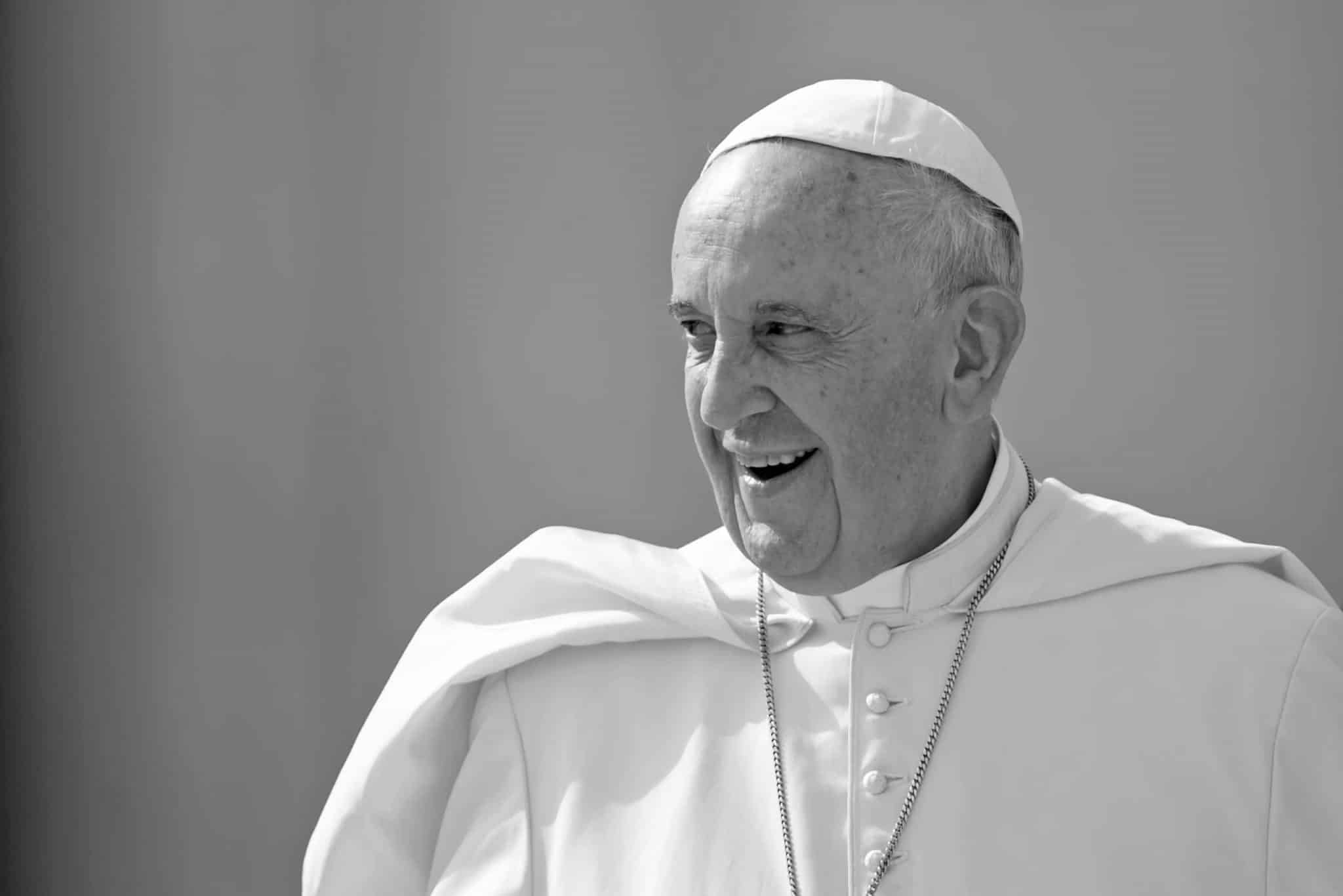 revistaprosaversoearte.com - Francisco sobre a liberdade de expressão