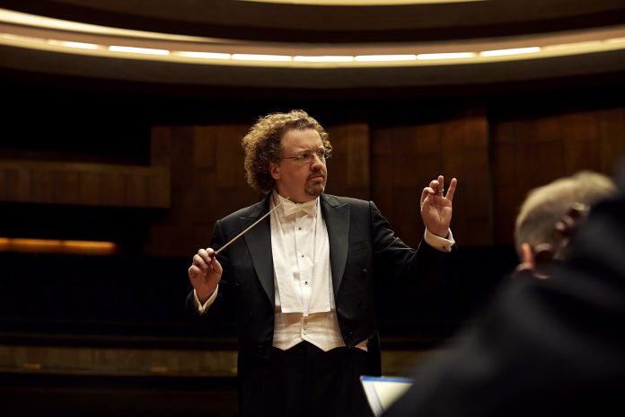 Osesp interpeta Ravel, Fauré e Lili Boulanger sob regência do francês Stéphane Denève