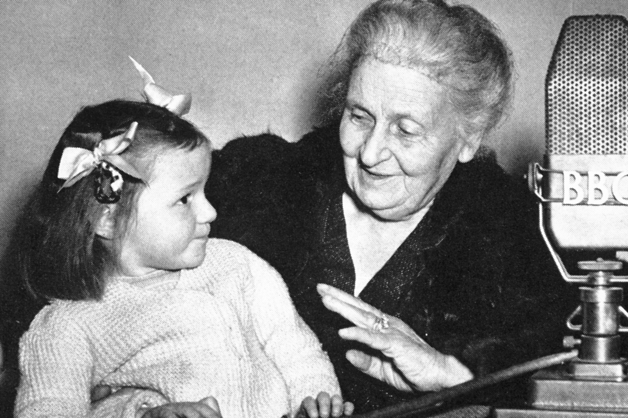 revistaprosaversoearte.com - Maria Montessori - Uma vida dedicada à educação e às crianças