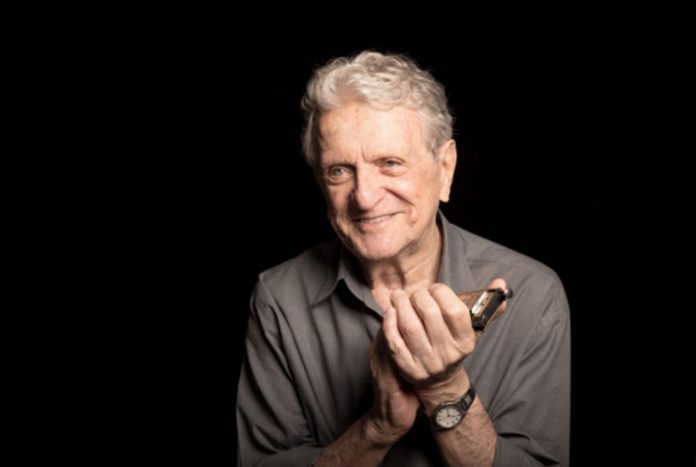 Maurício Einhorn comemora 45 anos de seu primeiro álbum com show no Blue Note Rio