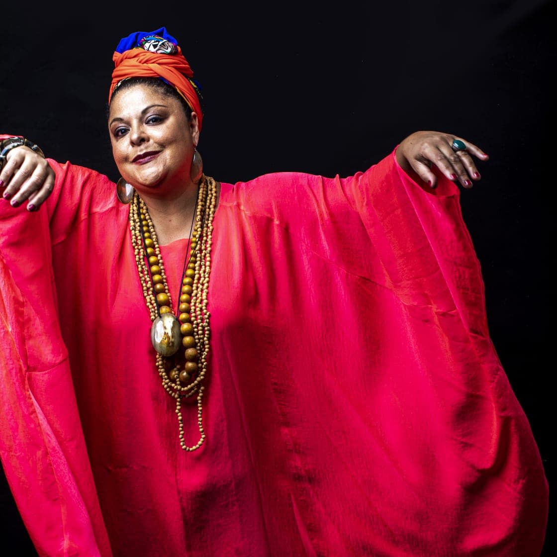 revistaprosaversoearte.com - 'Dos Santos', oitavo álbum de carreira da cantora paulistana Fabiana Cozza