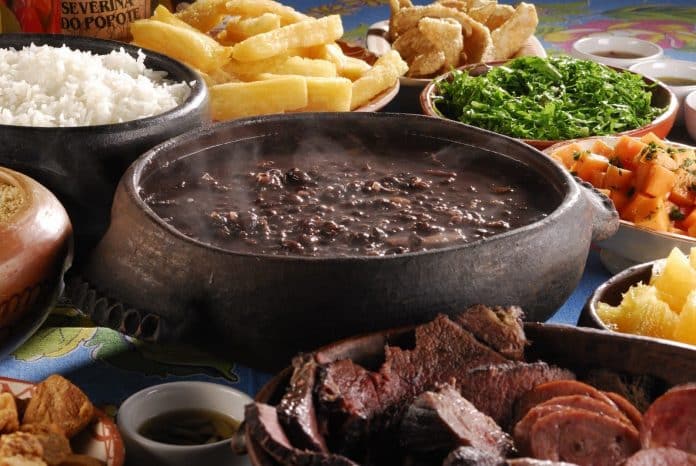 A feijoada que cura tudo, por Paulo Baía