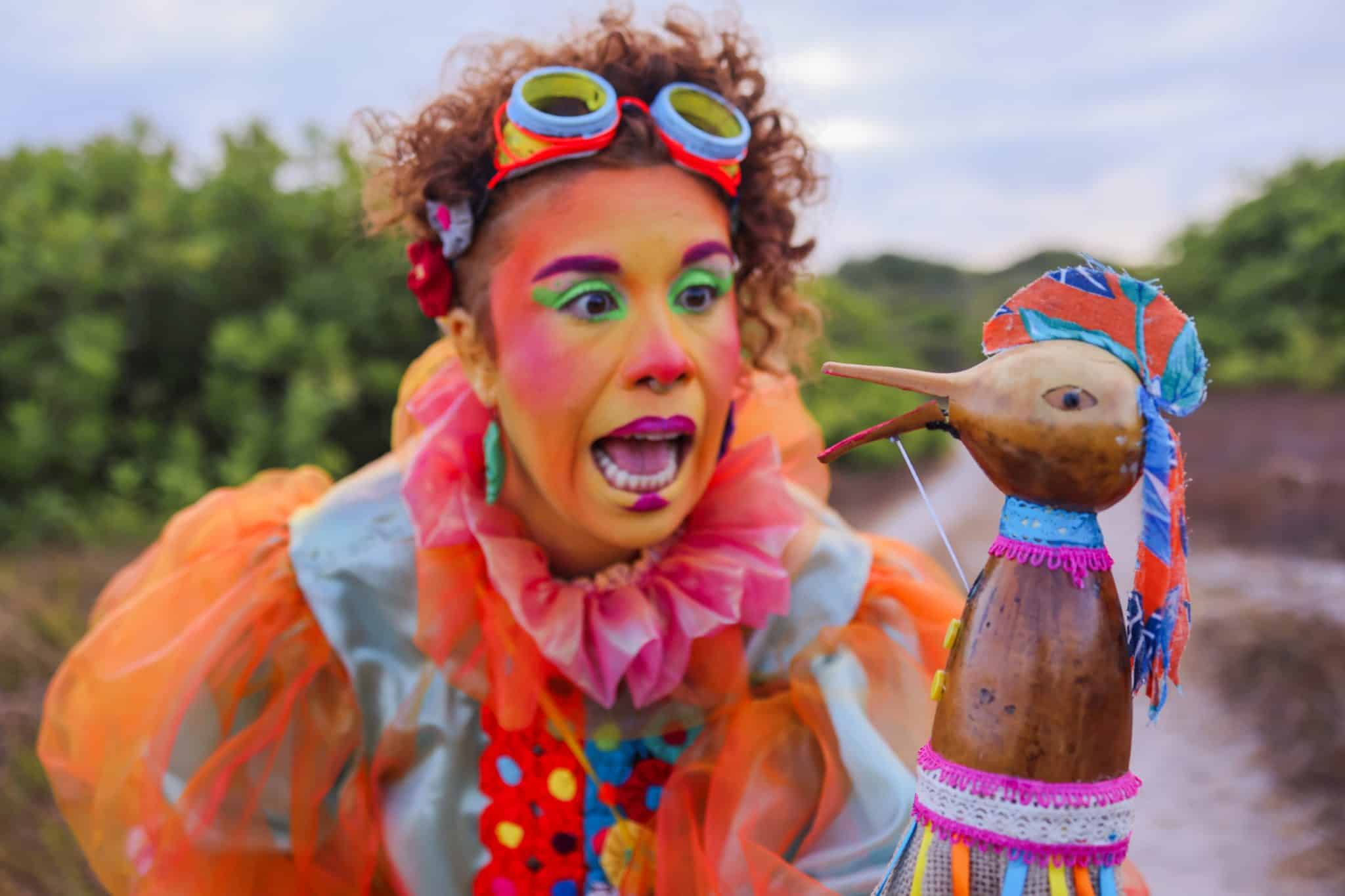 Luana Flores lança single e clipe 'Siga Cygana' revistaprosaversoearte.com - Luana Flores lança single e clipe 'Siga Cygana'
