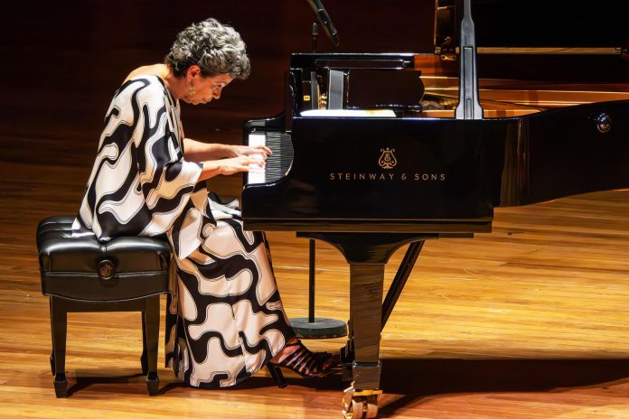 Casa do Choro | Saraus da carioca apresenta Maria Teresa Madeira – recital ‘Tangos & Valsas’