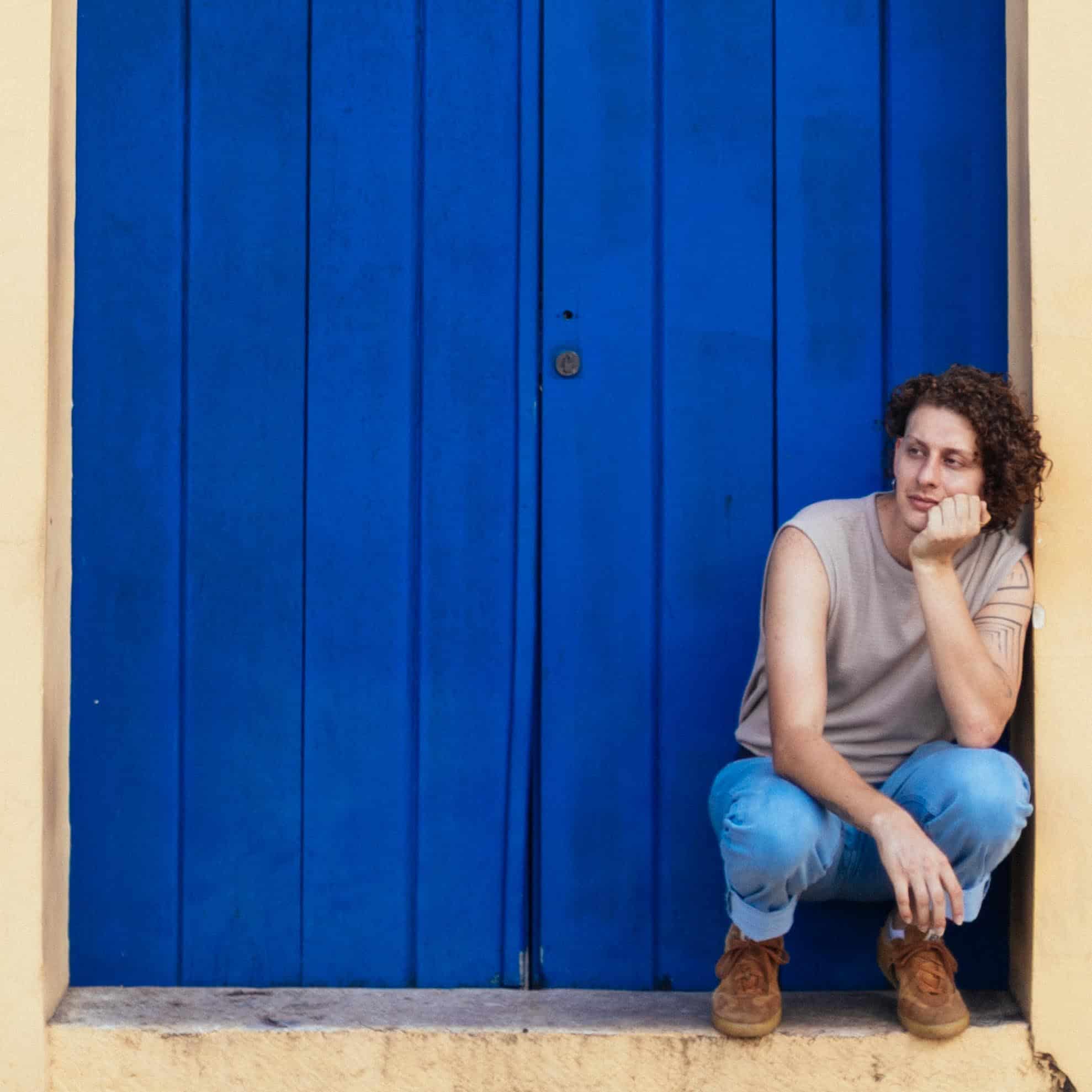 revistaprosaversoearte.com - Nando Montenegro lança EP ‘Rumo'