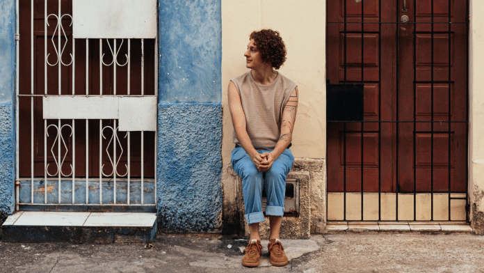 Nando Montenegro lança EP ‘Rumo’