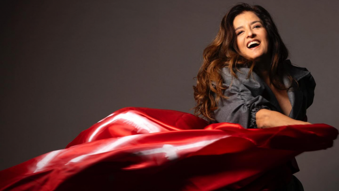 Tatiana Dauster faz show de lançamento do álbum ‘Origami’ com exibição exclusiva do clipe ‘O Amor é Fatal’ no Audio Rebel