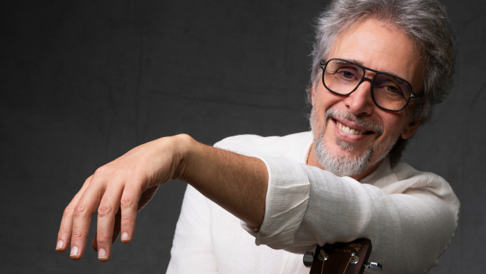 Vitor Ramil lança “Mantra Concreto” no projeto Terças no Ipanema