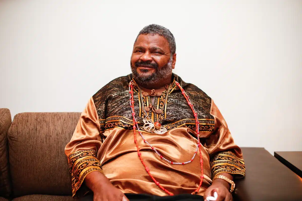 revistaprosaversoearte.com - Arlindo Cruz, cantor, compositor e multi-instrumentista, morre no Rio