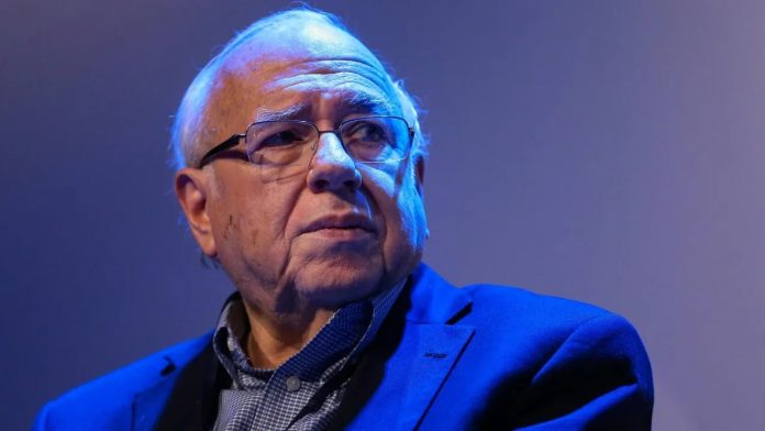 Luis Fernando Verissimo: o cronista e a sociedade em movimento, por Paulo Baía