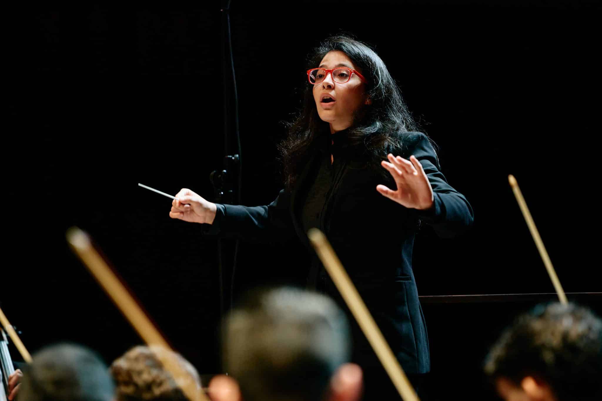 revistaprosaversoearte.com - Teatro B32 | SP Chamber Orchestra apresenta 'Sons do Indizível' sob a Regência da maestra Giovanna Elias