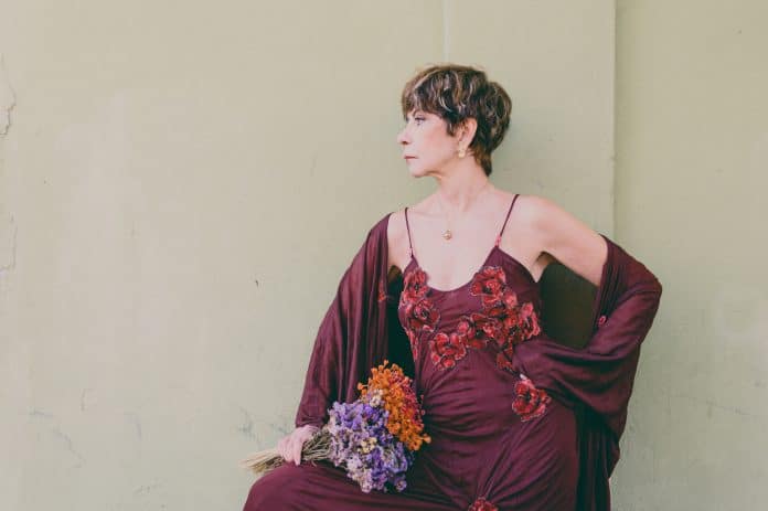 Sandra Pêra lança álbum ‘Eu apenas queria que você soubesse’