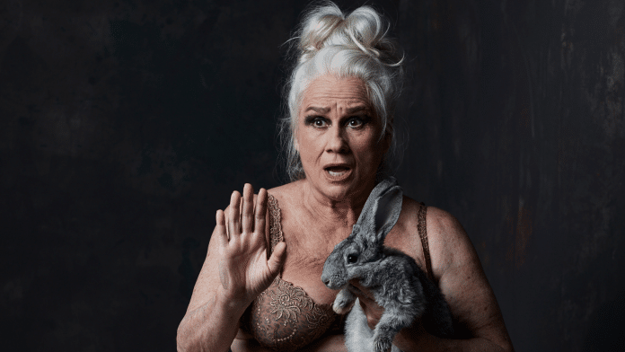 Estrelado por Vera Holtz, Ficções, chega ao Teatro Adolpho Bloch para curta temporada