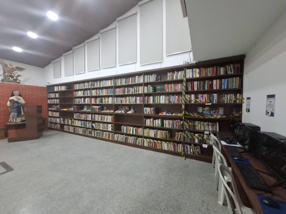 Primeira biblioteca para população em situação de rua é inaugurada em SP revistaprosaversoearte.com - Primeira biblioteca para população em situação de rua é inaugurada em SP