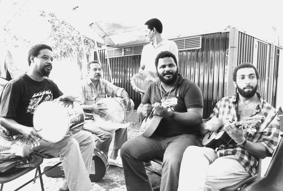 revistaprosaversoearte.com - Arlindo Cruz, cantor, compositor e multi-instrumentista, morre no Rio