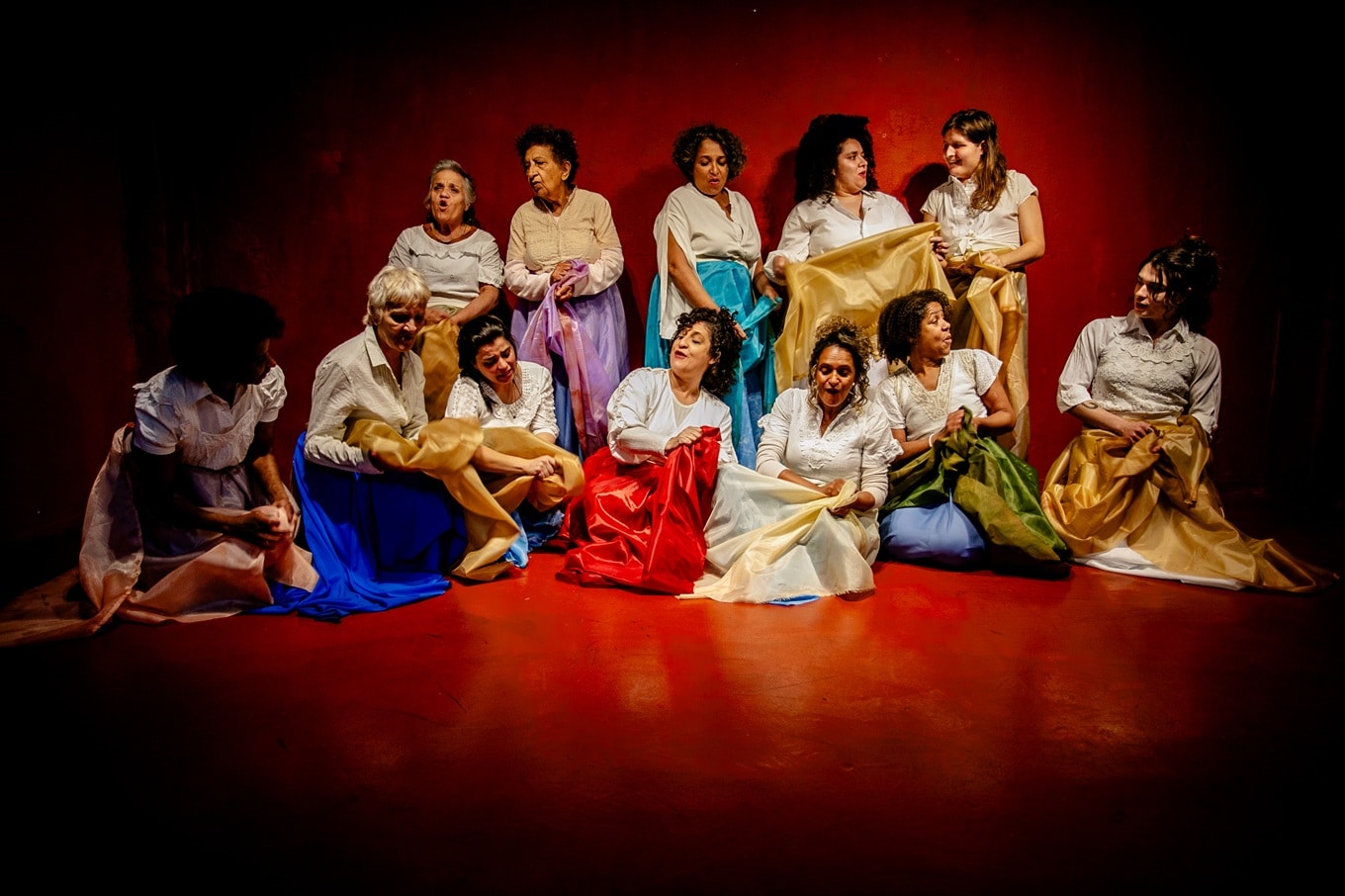 Espetáculo 'Carta à Rainha Louca' estreia temporada no teatro do Sesc Bom Retiro revistaprosaversoearte.com - Espetáculo 'Carta à Rainha Louca' estreia temporada no teatro do Sesc Bom Retiro
