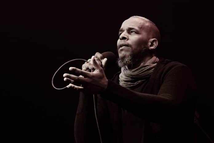 Alcides Sodré apresenta show ‘Leva-me Contigo – Tributo a Agostinho dos Santos’, no Vinícius Bar