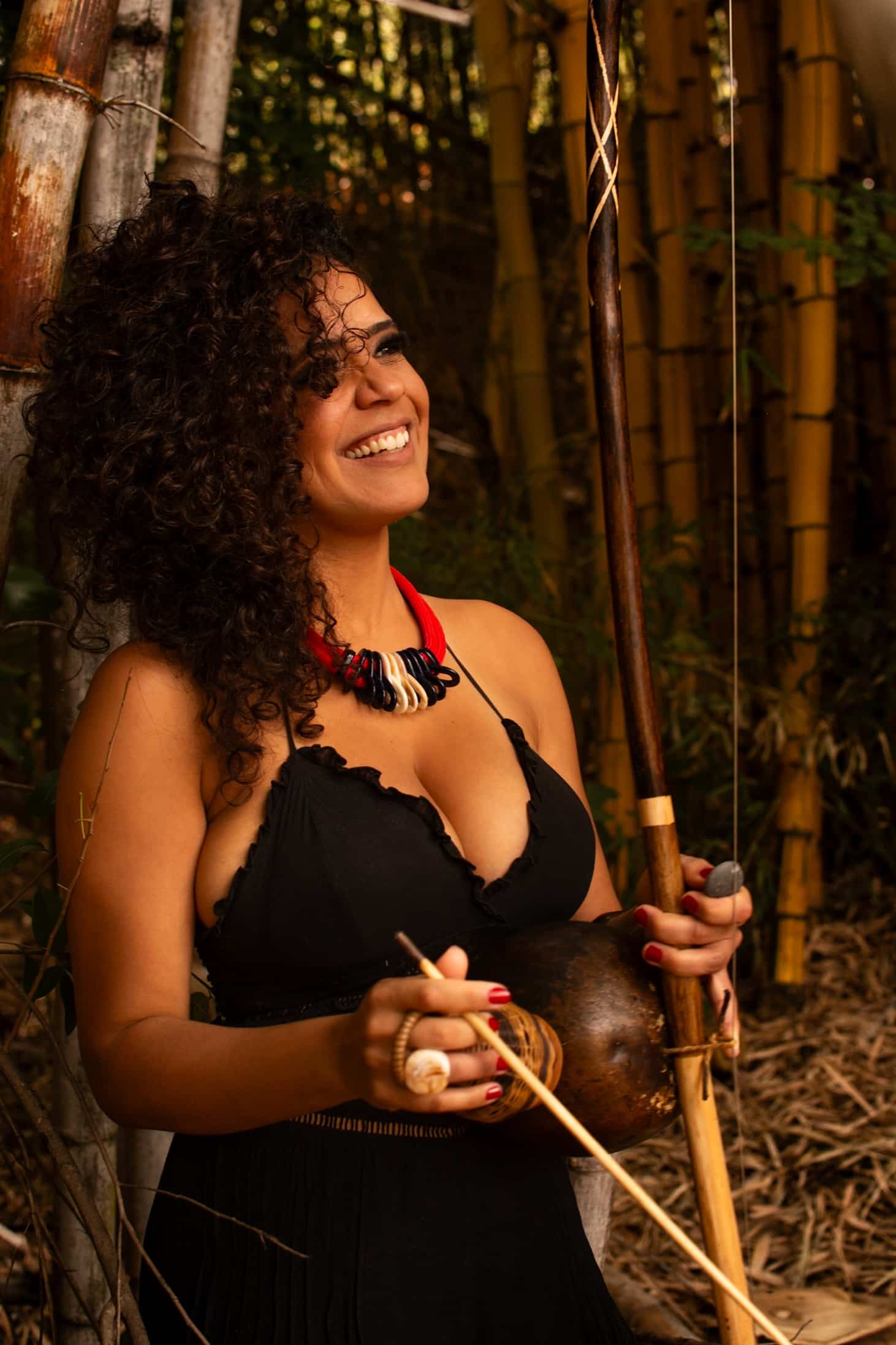 Iaiá Drumond lança álbum 'Acende o candeeiro' revistaprosaversoearte.com - Iaiá Drumond lança álbum 'Acende o candeeiro'