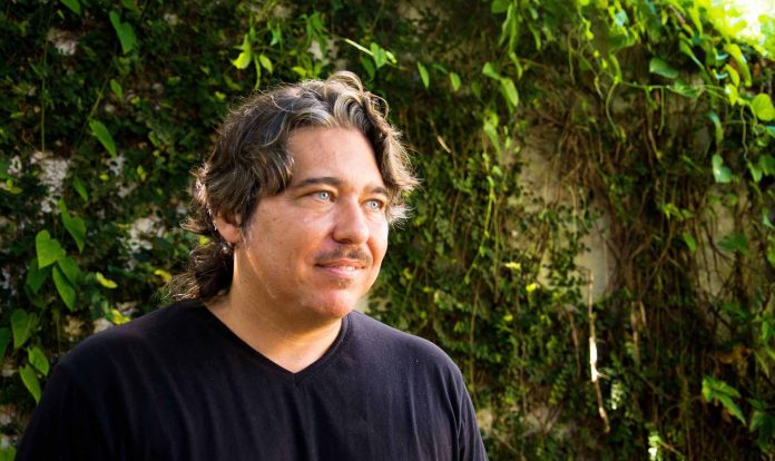 Kiko Continentino Trio apresenta o projeto “CantaJazz” com ocupações culturais na Cantareira, em Niterói