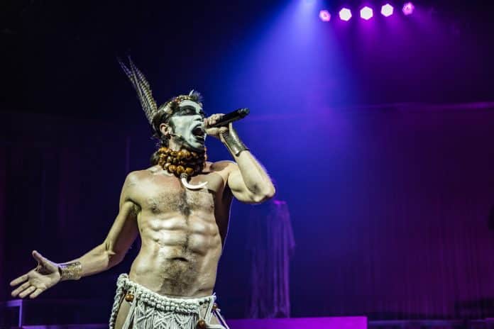 Espetáculo ‘Ney Matogrosso – Homem com H’ no Teatro Porto