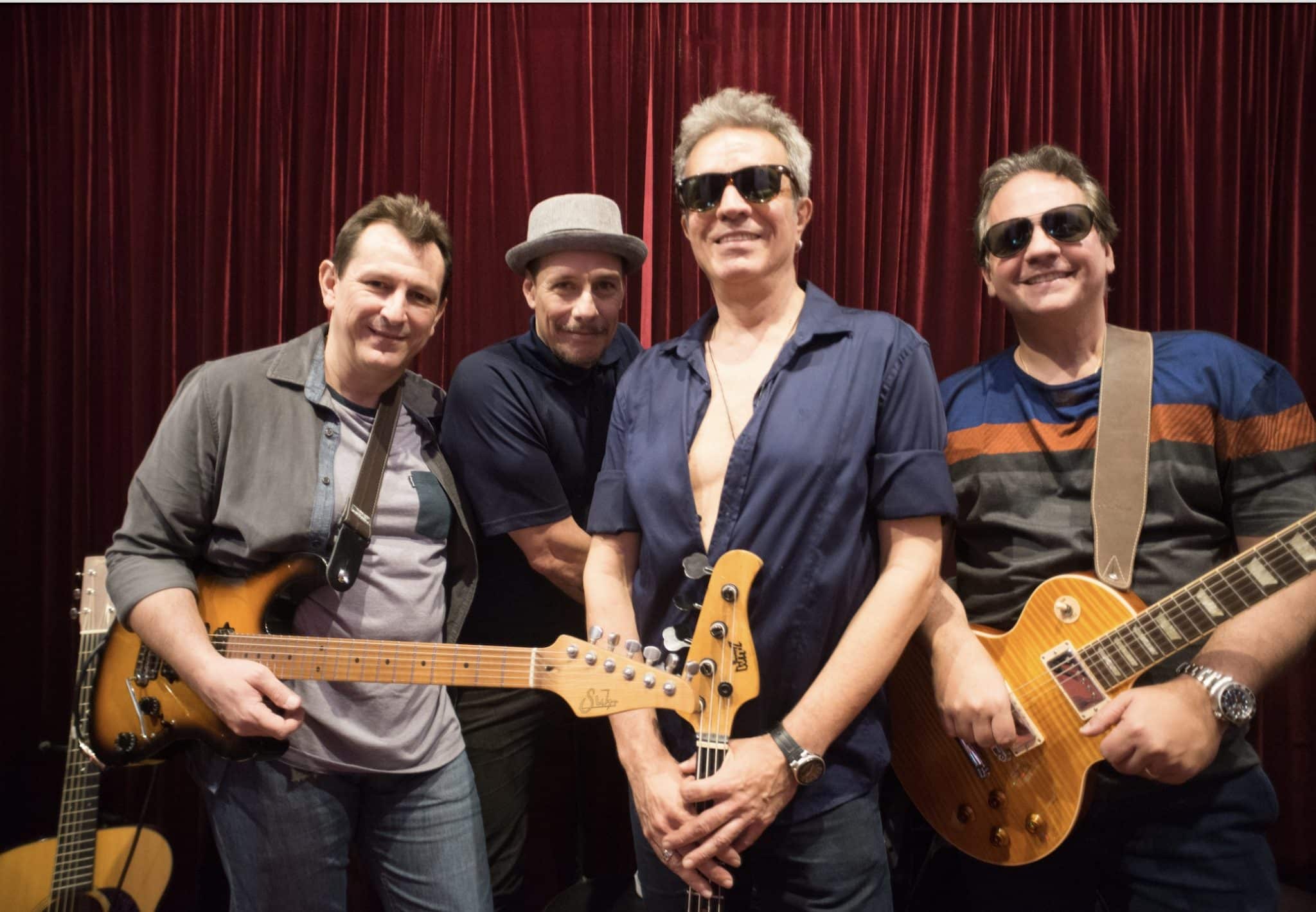 Álbum '30 Anos na Insanidade – Ao vivo', registra o reencontro da banda Hanoi Hanoi revistaprosaversoearte.com - Álbum '30 Anos na Insanidade – Ao vivo', registra o reencontro da banda Hanoi Hanoi
