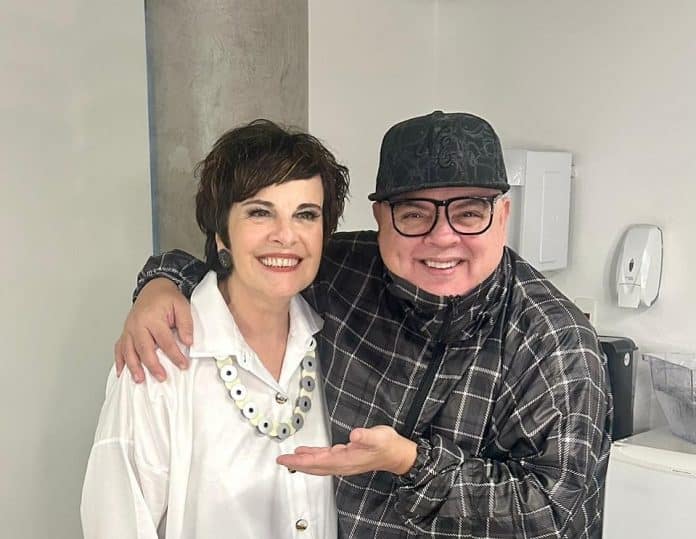 ‘Baú do DJ Zé Pedro’ recebe Leila Pinheiro, em noite dedicada à memória viva da música brasileira