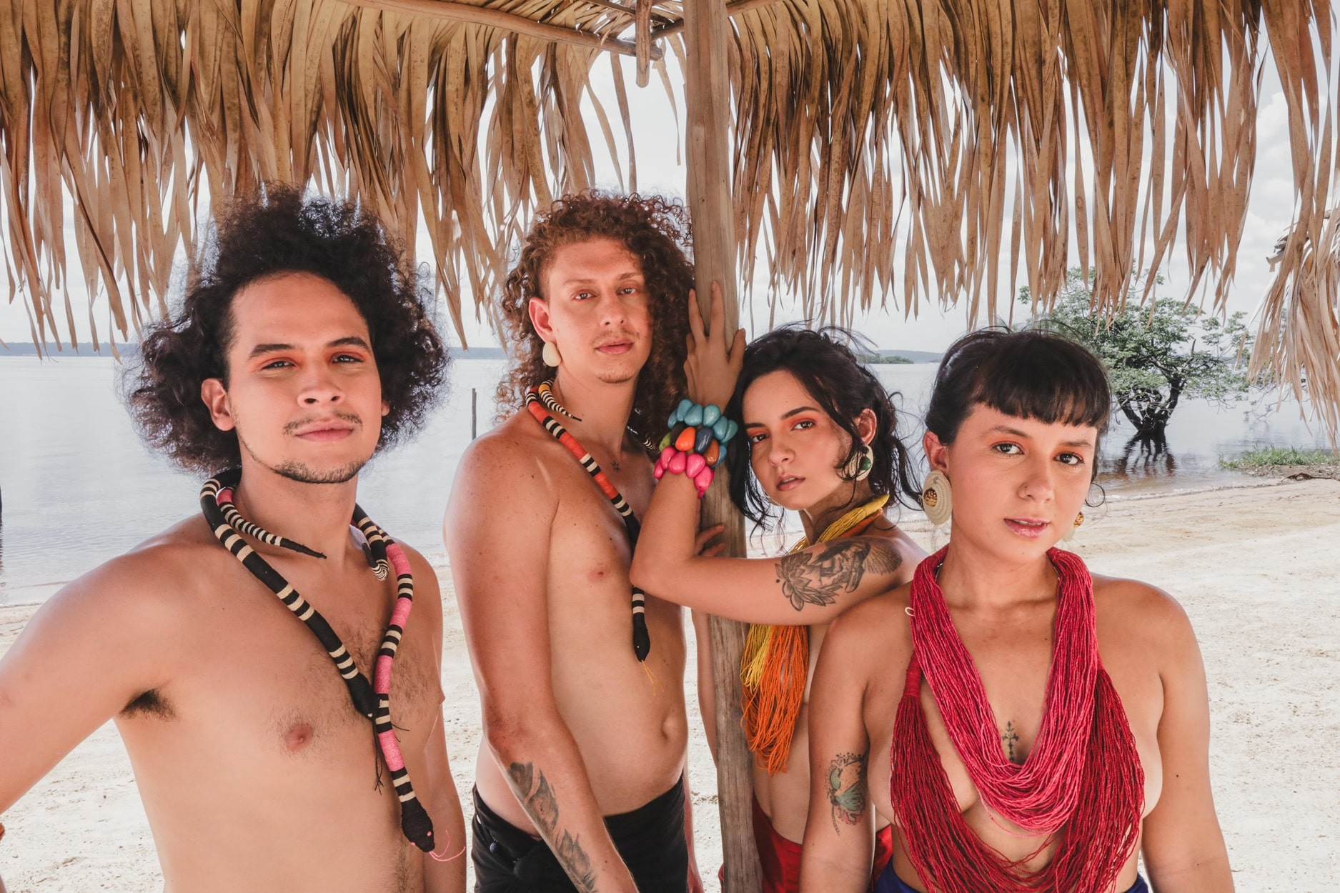 revistaprosaversoearte.com - O grupo 'Del&iacute;rio Cabana' lan&ccedil;a &aacute;lbum hom&ocirc;nimo 'Del&iacute;rio Cabana'