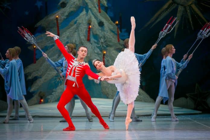 São Paulo recebe o Ballet Clássico de São Petersburgo com “O Quebra-Nozes”, em duas apresentações exclusivas no Teatro Liberdade