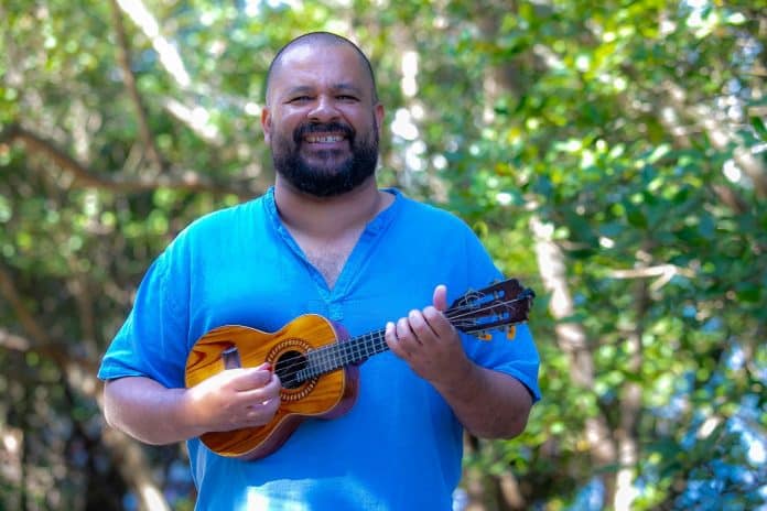 Casa do Choro | Leo Pereira faz uma homenagem a Nelson Cavaquinho