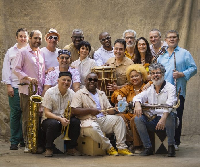 O baile da música brasileira com o Cordão do Boitatá na Brava Arena Jockey | Confira as datas!