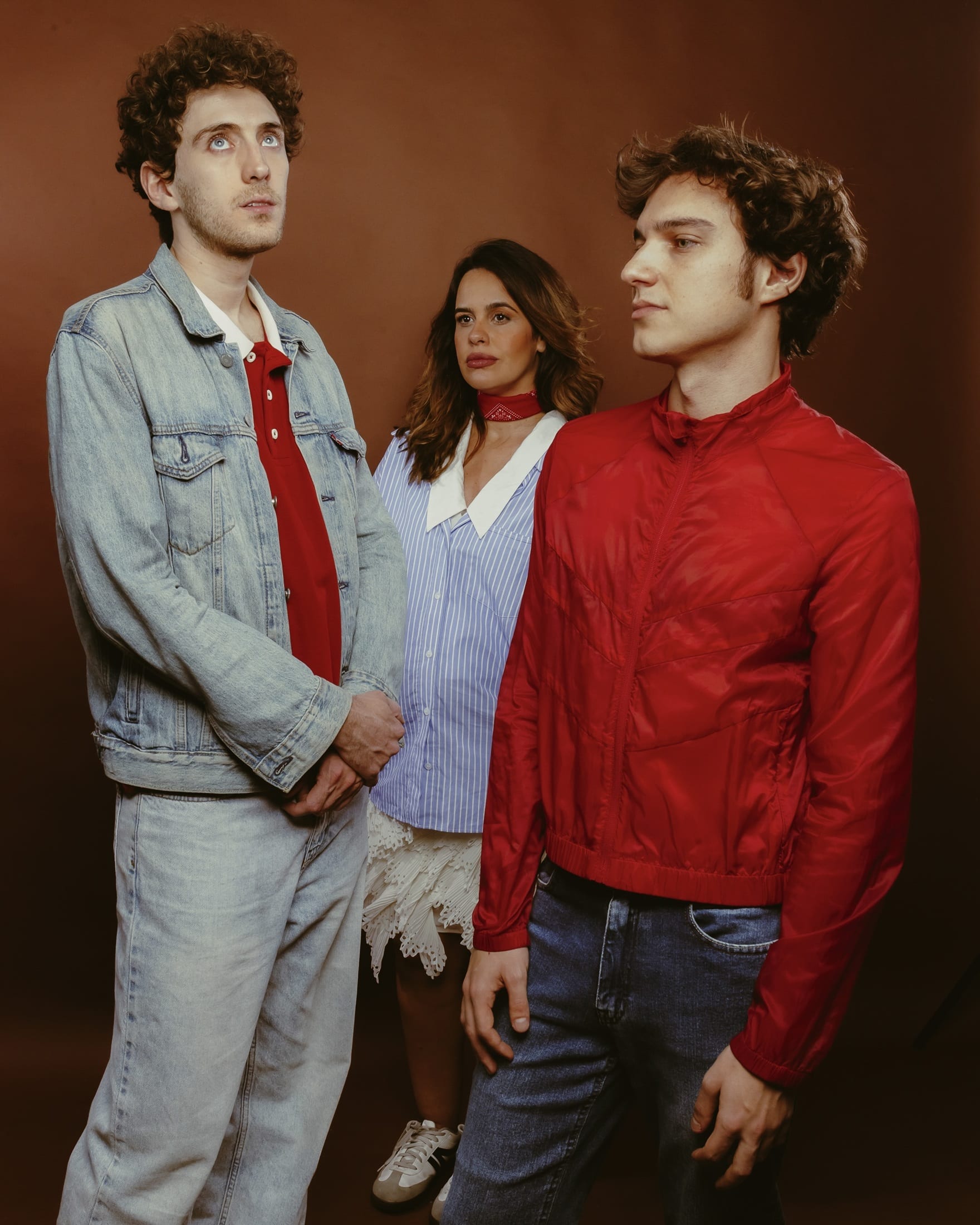 revistaprosaversoearte.com - Trio carioca, Eline, Gab Lara e Tom Karabachian lan&ccedil;am &aacute;lbum 'Ref&uacute;gio dos Amores Improv&aacute;veis'