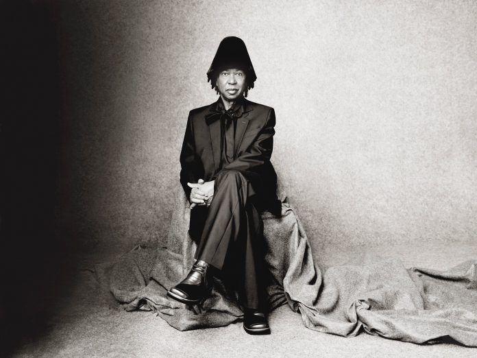 Djavan apresenta “Um Brinde”, primeiro single de “Improviso”, seu 26º álbum de estúdio