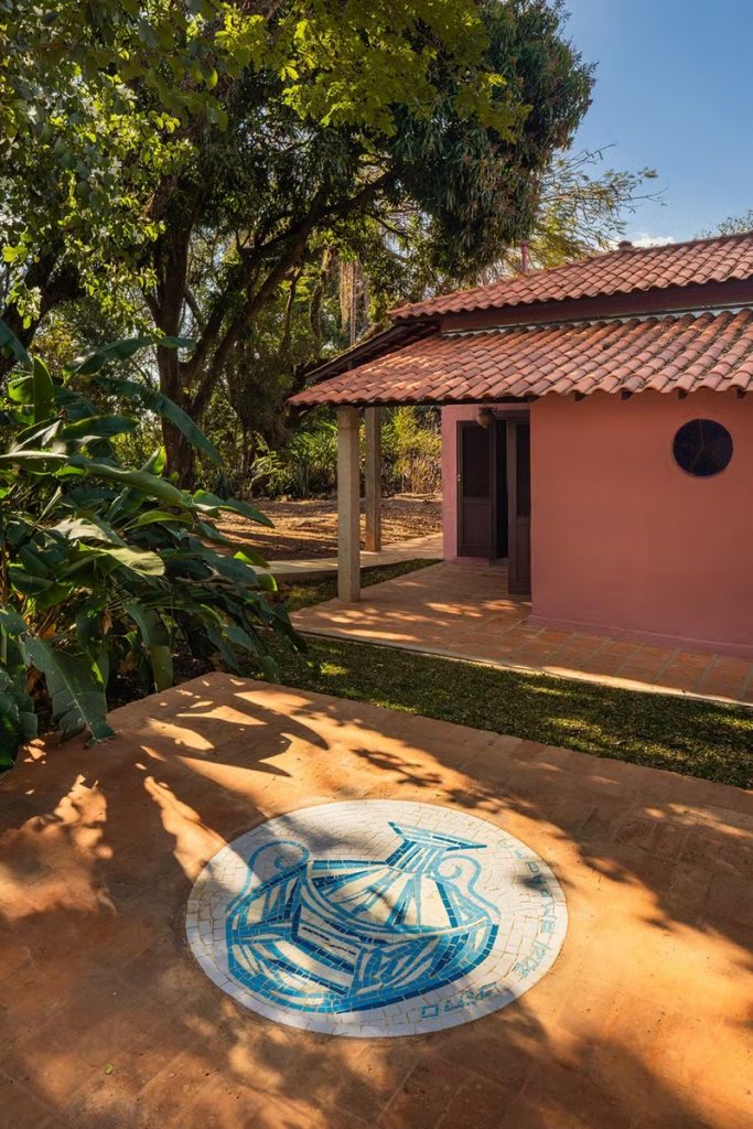 revistaprosaversoearte.com - Casa do Sol, a antiga casa da escritora Hilda Hilst reabre ao p&uacute;blico