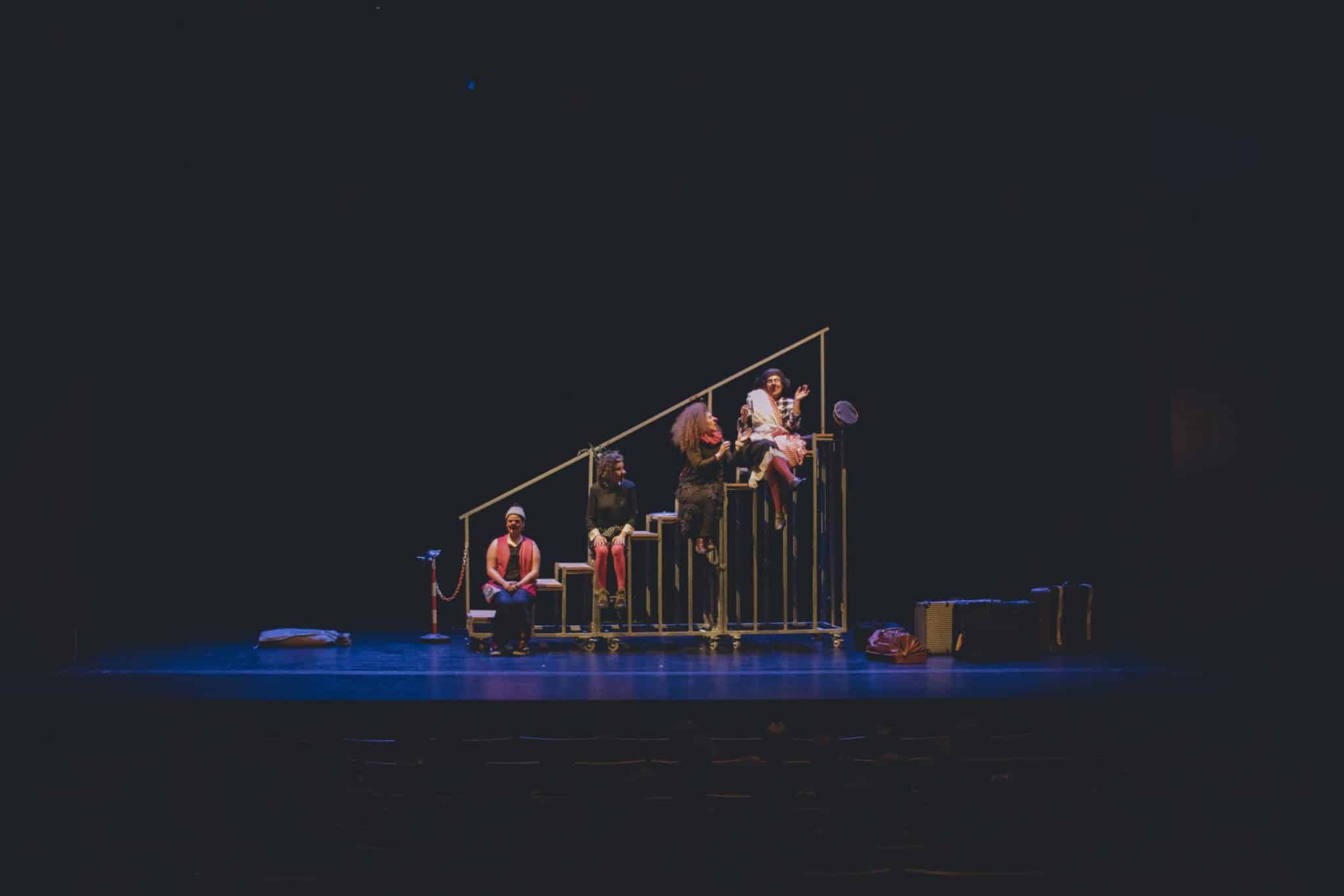 Teatro Commune recebe 'Adiante - espetáculo clown sem palavras', da Cia A Nariguda, de Portugal revistaprosaversoearte.com - Teatro Commune recebe 'Adiante - espetáculo clown sem palavras', da Cia A Nariguda, de Portugal