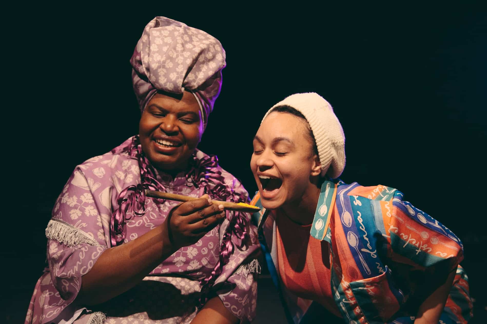 revistaprosaversoearte.com - Cia. do Despejo estreia espet&aacute;culo infantojuvenil Benditas Sejam as Cozinheiras: A Fabulosa Cozinha de Irene na Grande S&atilde;o Paulo