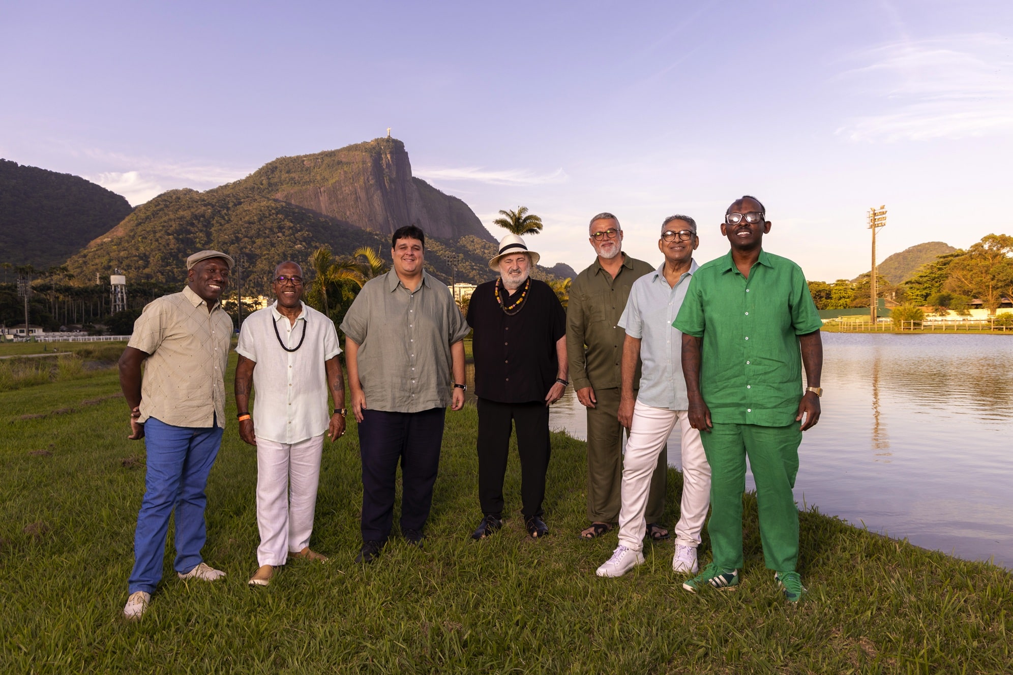 revistaprosaversoearte.com - &Aacute;lbum autoral 'Moacyr Luz e Samba do Trabalhador, 20 Anos' &eacute; lan&ccedil;ado pela Biscoito Fino