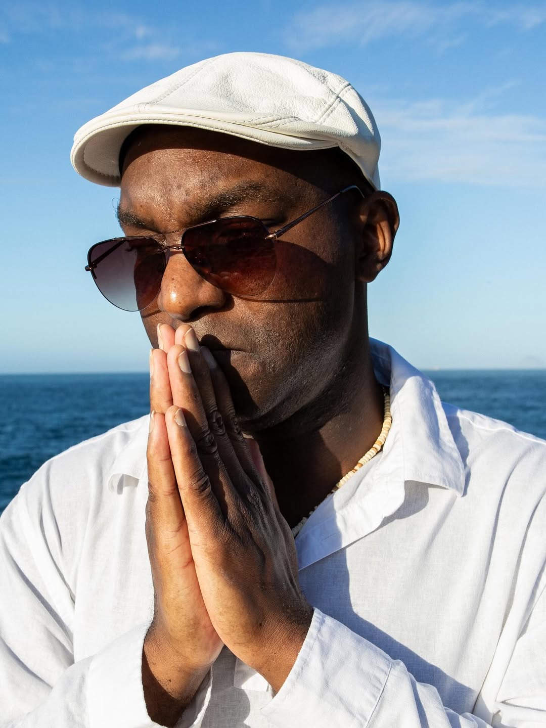 revistaprosaversoearte.com - Vidal Assis lan&ccedil;a &aacute;lbum 'Negro Samba L&iacute;rico Vidal Assis Canta Elton Medeiros'