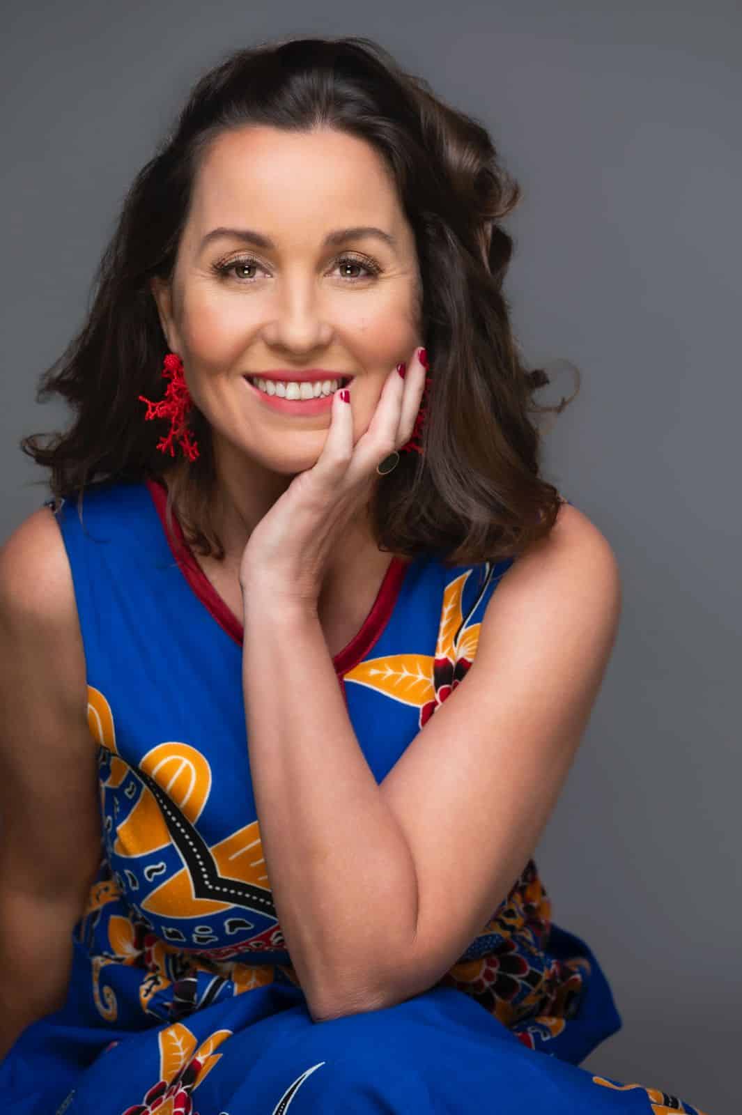 Beth Marques lança single 'Falares Africanos' revistaprosaversoearte.com - Beth Marques lança single 'Falares Africanos'