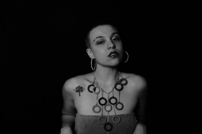 Brenda Umbelino lança álbum autoral ‘Âmago’