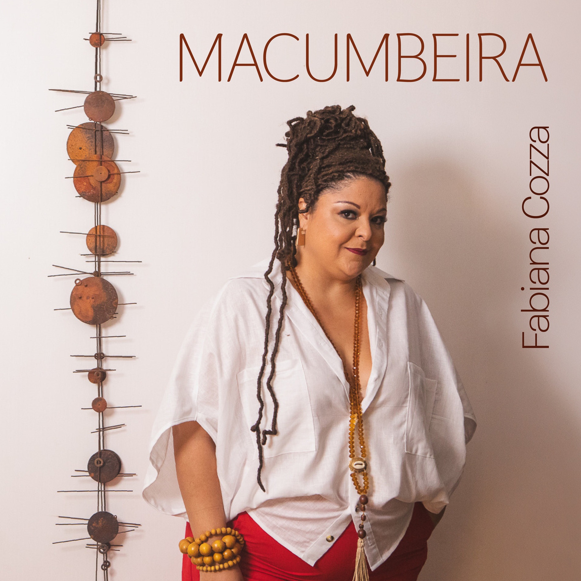 revistaprosaversoearte.com - Fabiana Cozza lan&ccedil;a single 'Macumbeira'