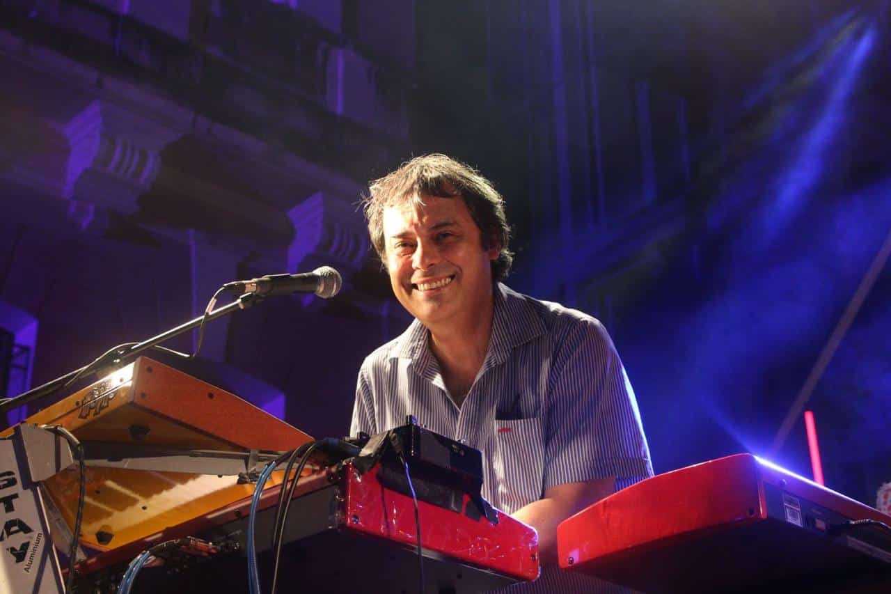 revistaprosaversoearte.com - Mu Carvalho lan&ccedil;a &aacute;lbum 'O Mundo &eacute; o Meu Jardim'