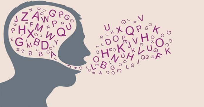 Falar mais de um idioma pode manter o cérebro mais jovem