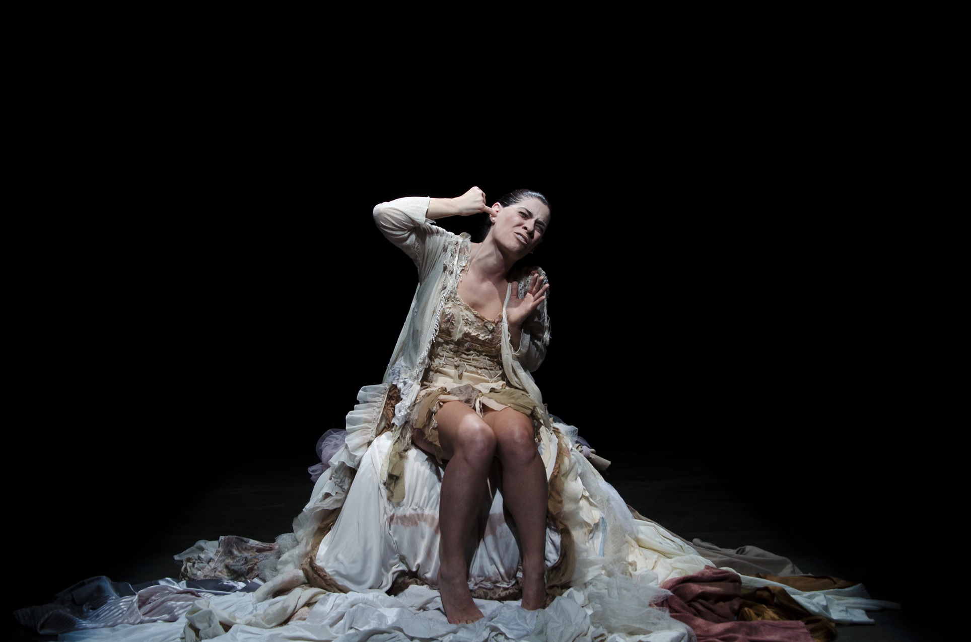 revistaprosaversoearte.com - Espet&aacute;culo 'Como Todos os Atos Humanos' estreia no Sesc Pinheiros