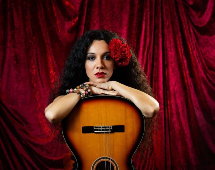 Walerie Gondim será Gal Costa em musical sobre a cantora