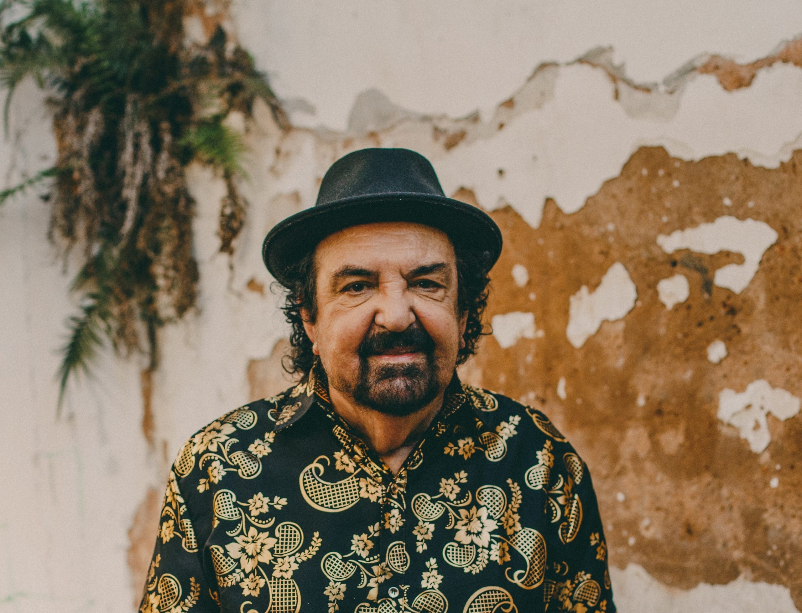 revistaprosaversoearte.com - &Aacute;lbum 'Paulinho Boca Canta Novos Baianos (Ao Vivo)' | Paulinho Boca de Cantor