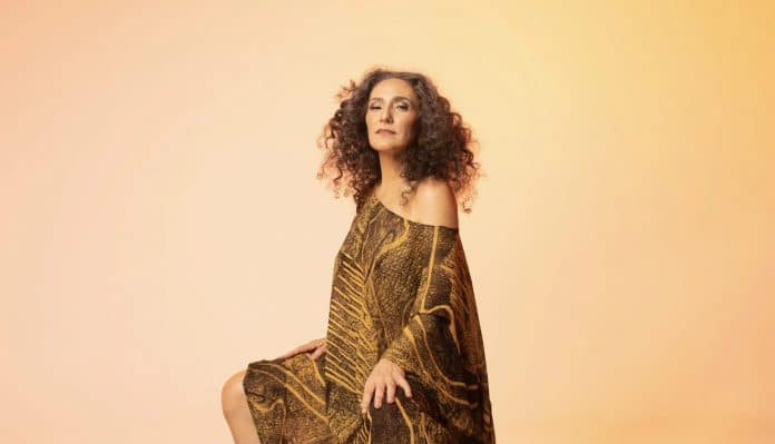 Badi Assad apresenta ‘Parte de Tudo Isso’ em show no Bona Casa de Música