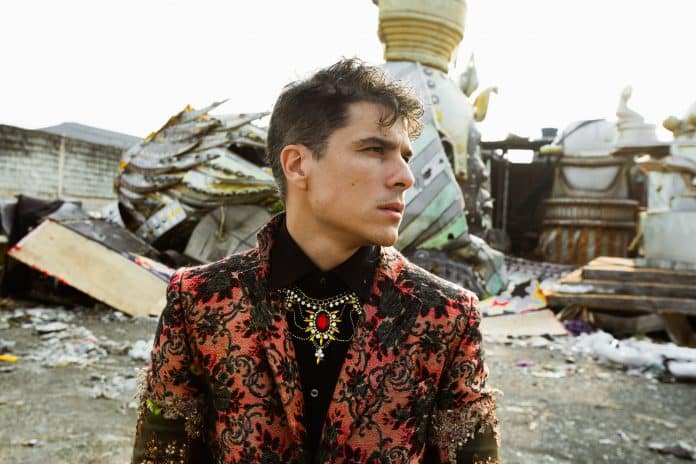 Rodrigo Vellozo revisita Chico Buarque no Blue Note SP