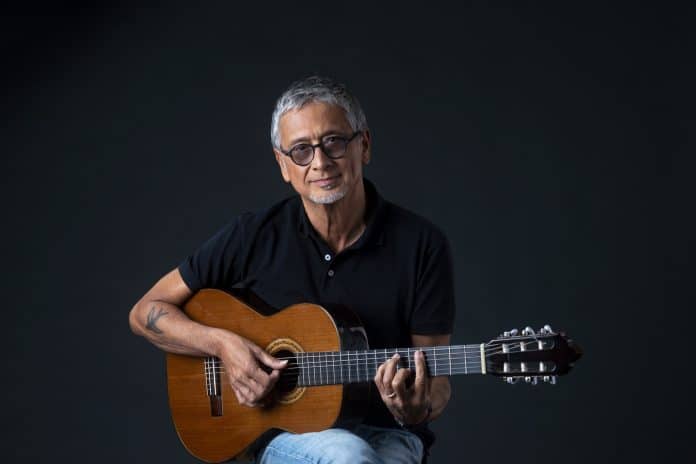 Zé Renato celebra 50 anos de carreira no “Terças no Ipanema”